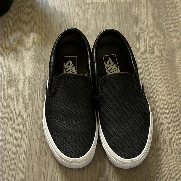 black leather vans size 6